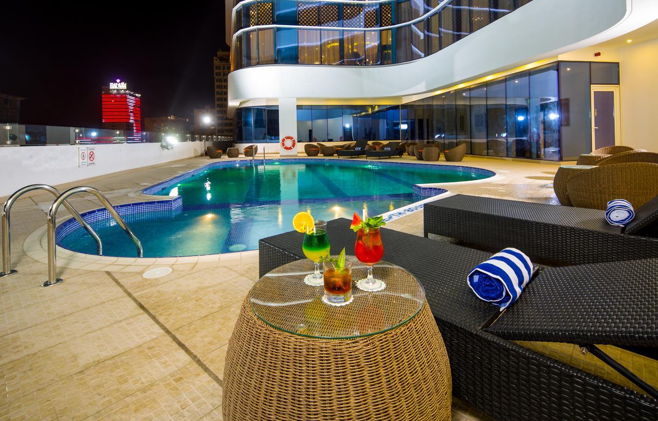 Arch Hotel Manamah Buitenkant foto